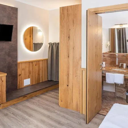 Hotel Du Parc 4*