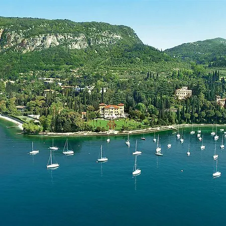 Hotel Du Parc 4*