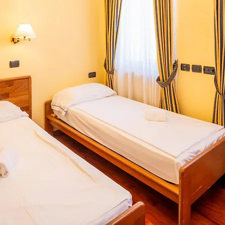 Hotel Du Parc 4*