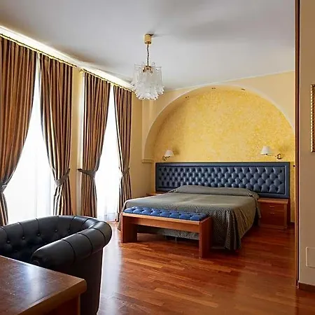 Du Parc 4* Гарда